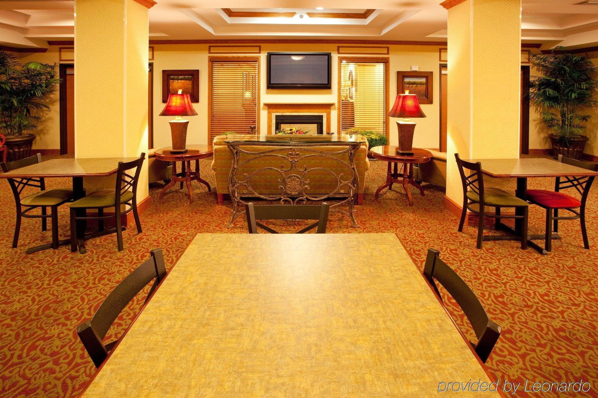 Holiday Inn Express Mineral Wells By Ihg Parkersburg Exterior foto